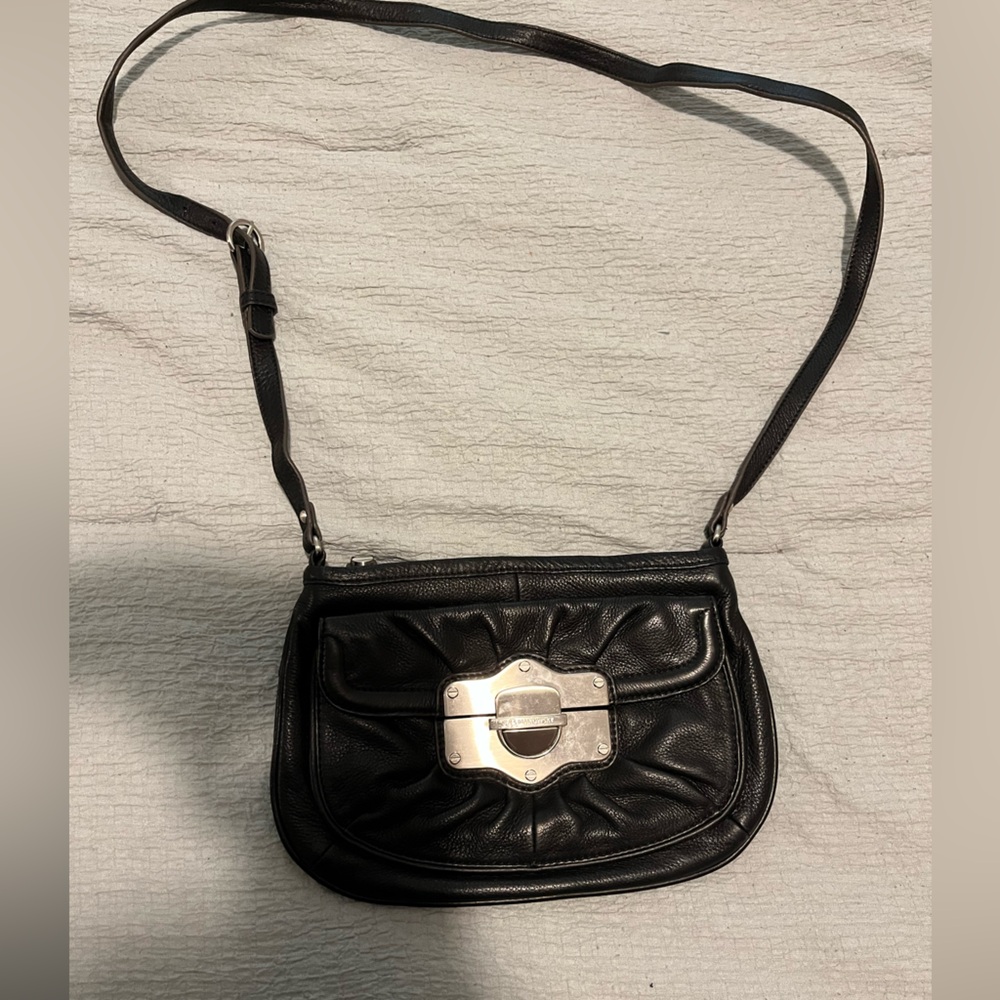 b. makowsky genuine leather black crossbody bag